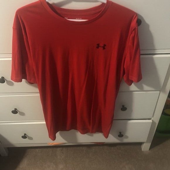 Red under armour t shirt large - Picture 3 of 4